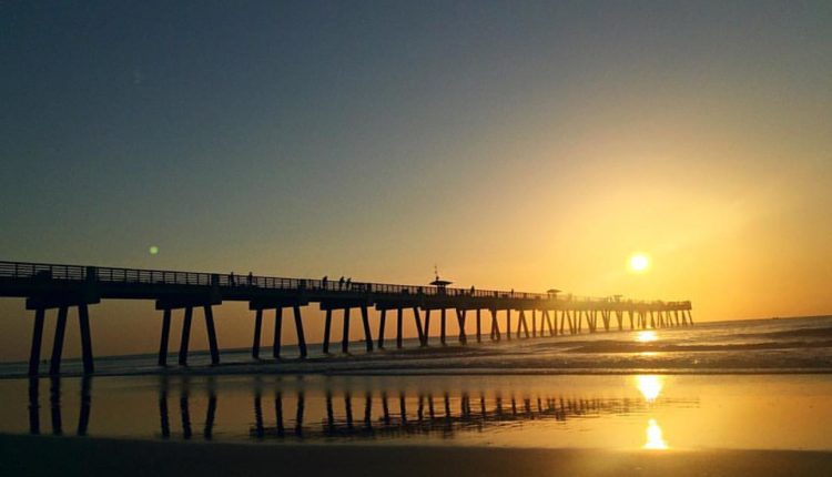 Neptune Beach Water Temperature: Forecasts & current water temp